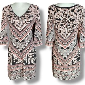 White House Black Market 3/4 Sleeve Shift Floral Dress